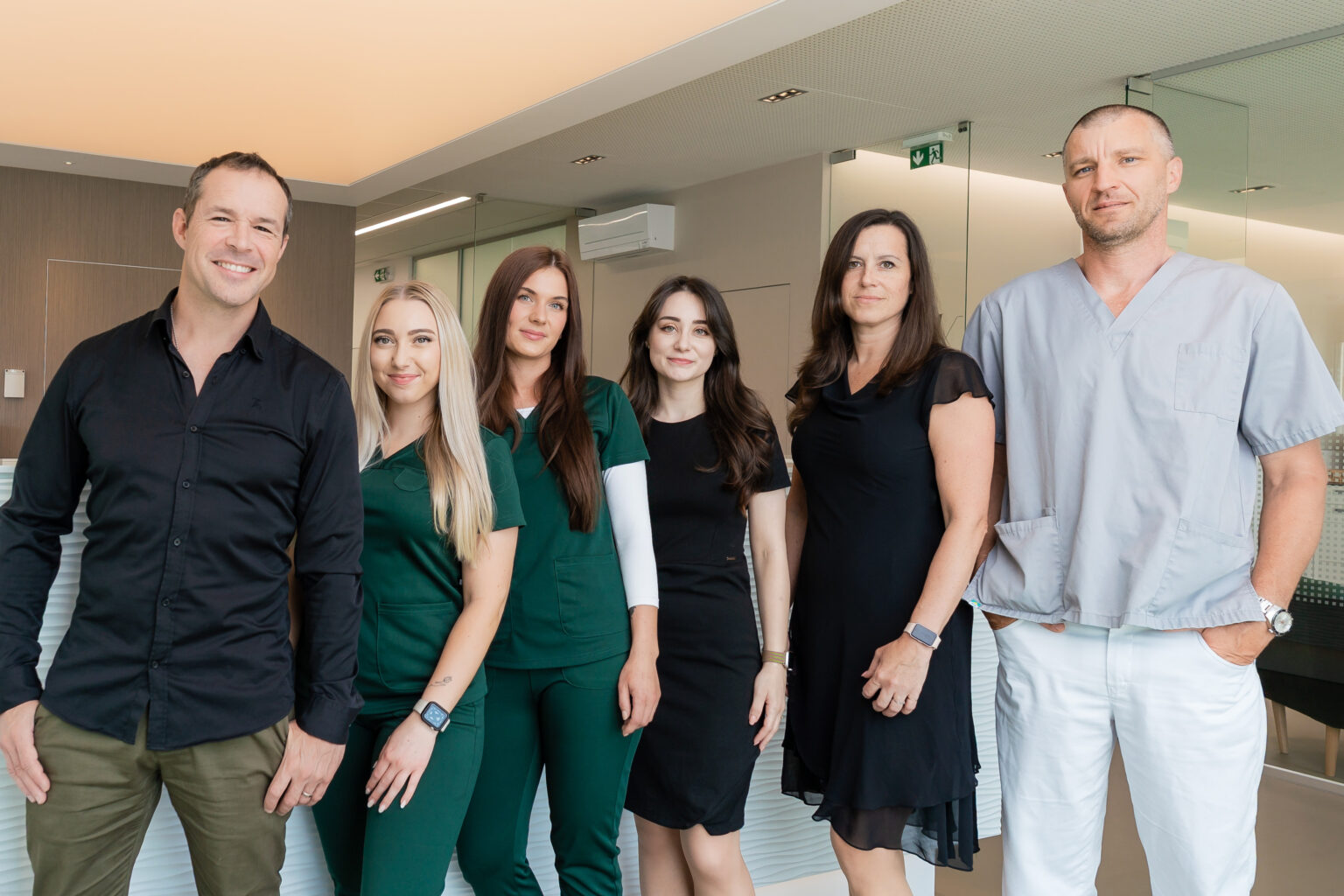 Tím Večné Zuby - Smile Clinic