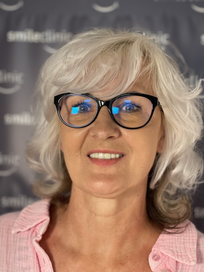 Rok po implantátoch a nový život s pevnými zubami